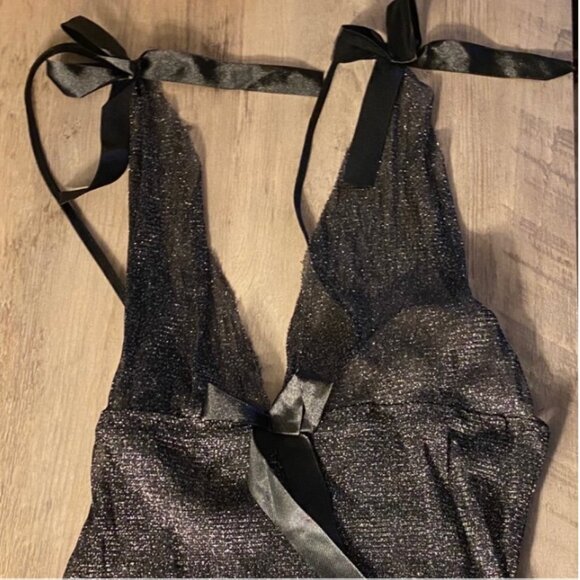 Cute Black thin lingerie! - Picture 2 of 3